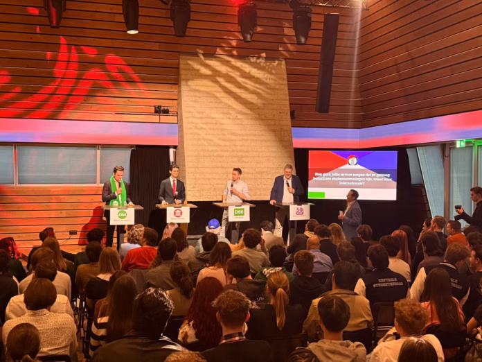 Election debate by students - image credit:Jolien Panhuysen